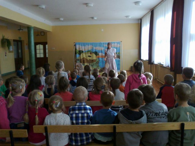 Przedstawienie w przedszkolu